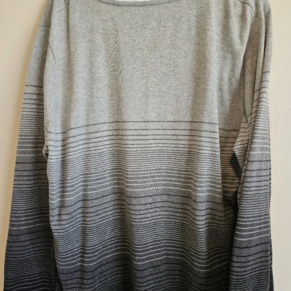 East 5th Women Gray and Black Striped Sweater Size 3 X